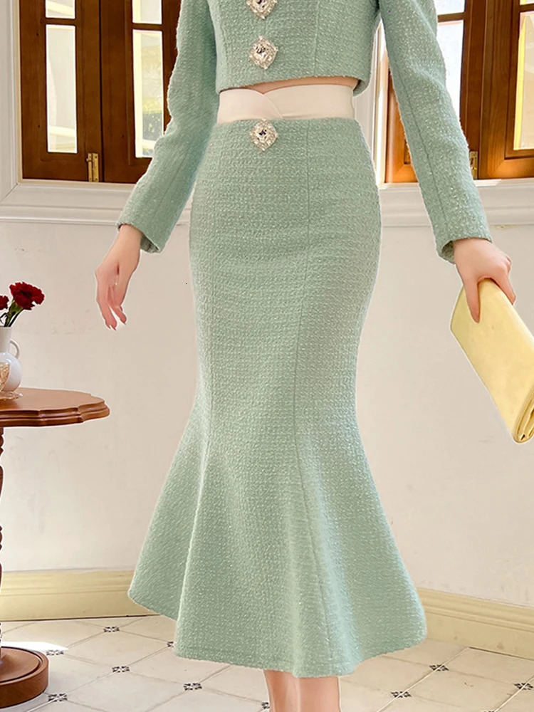Elegant and fashionable long womens sweet green coarse tweed diamond fishtail skirt womens work style clothing party business clothing womens clothing