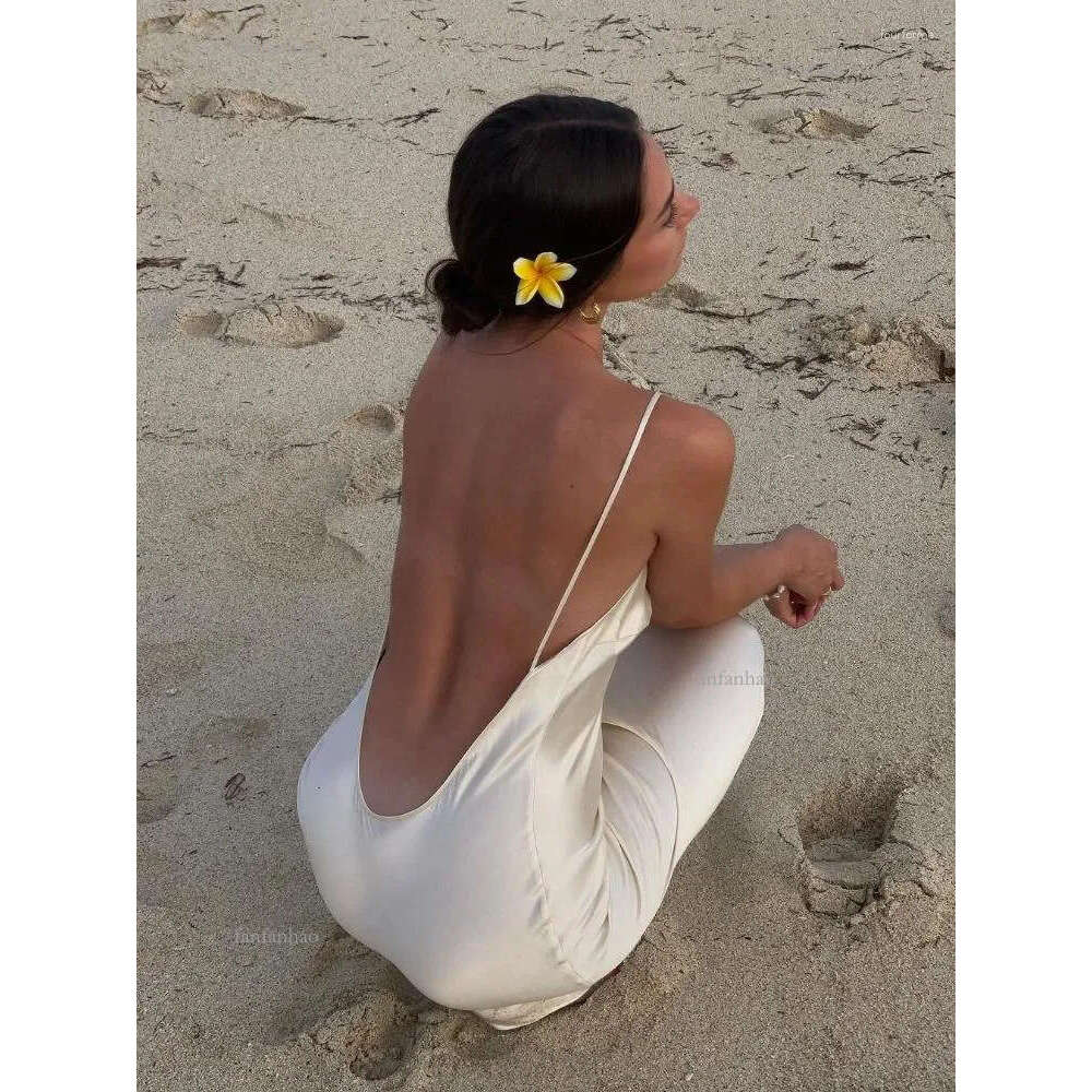 Casual Dresses Fashion Solid Satin Maxi Dress For Women Sexy Backless Sleeves Spaghetti Strap 2024 Chic Beach Vocation Lady Vestido