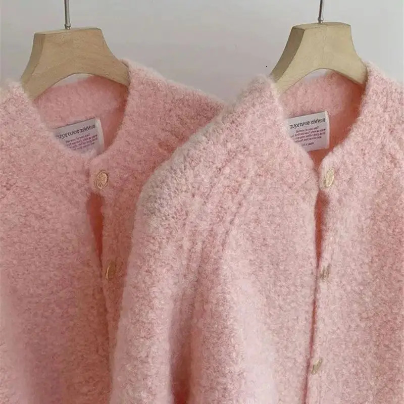 Sweet Pink Cashmere Sweater for Women Causal Soft Wool Knit Cardigan Coat Autumn Winter Highend Oneck Knitwears Versatile 001K 241112