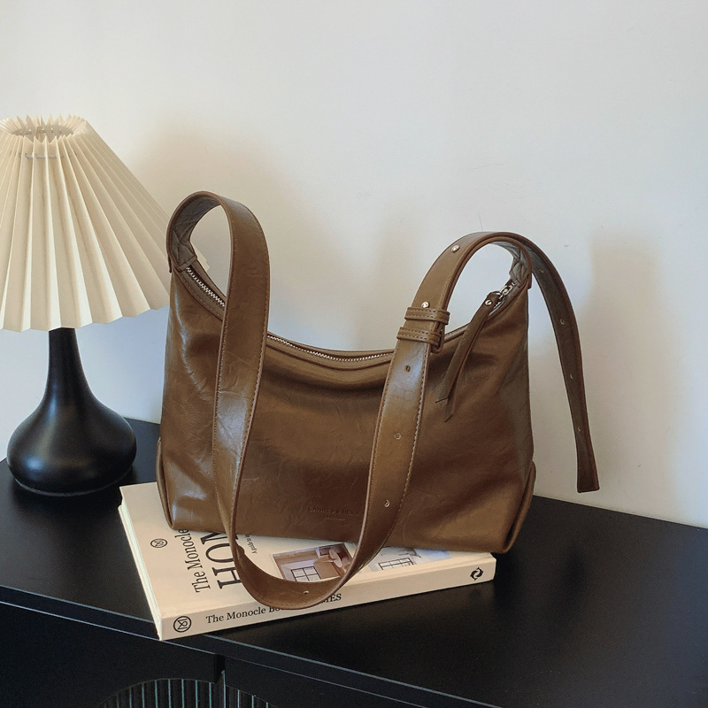 Large Capacity For Bags Handbags Women Autumn And Winter, New Niche Single Shoulder Crossbody Bag, Commuting Dumpling Bag Designer