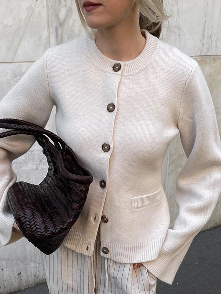 Casual Knitted Cardigan Women Solid Slim Oneck Long Sleeves Single Breasted Pocket Female Coats Autumn Lady Knitwears 241112