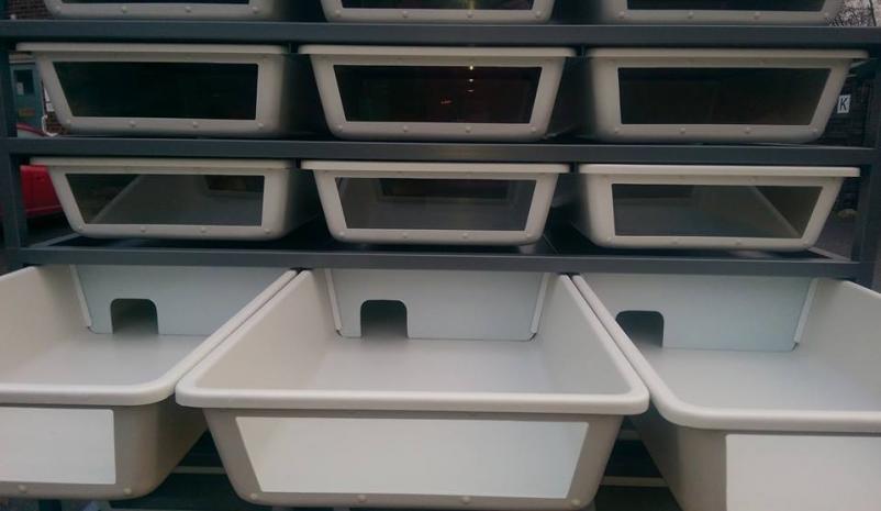 Large size snake barrel reptile cage, metal ball python breeding rack system with bathtub and wheels