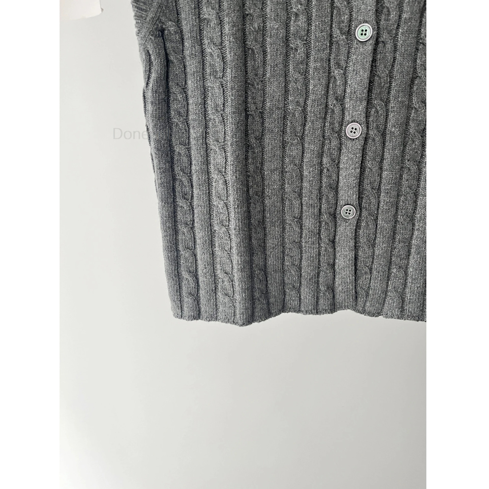 Donegirl Autumn Twisted Knitted Tank Top Open Fleece Womens Sleeveless Crop Sweater Top Fashion Button Knitted Fabric 241126