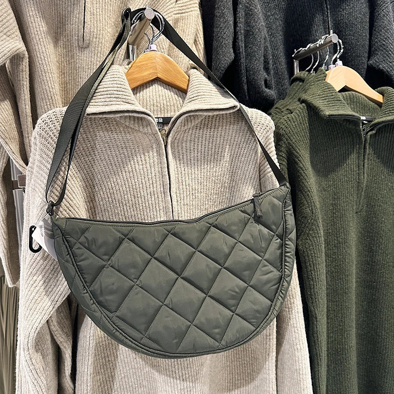 Fashion Quilted Shoulder Bag Stylish Dumpling Large Capacity Crescent Crossbody Trendy Half Moon Simple Satchel 241125