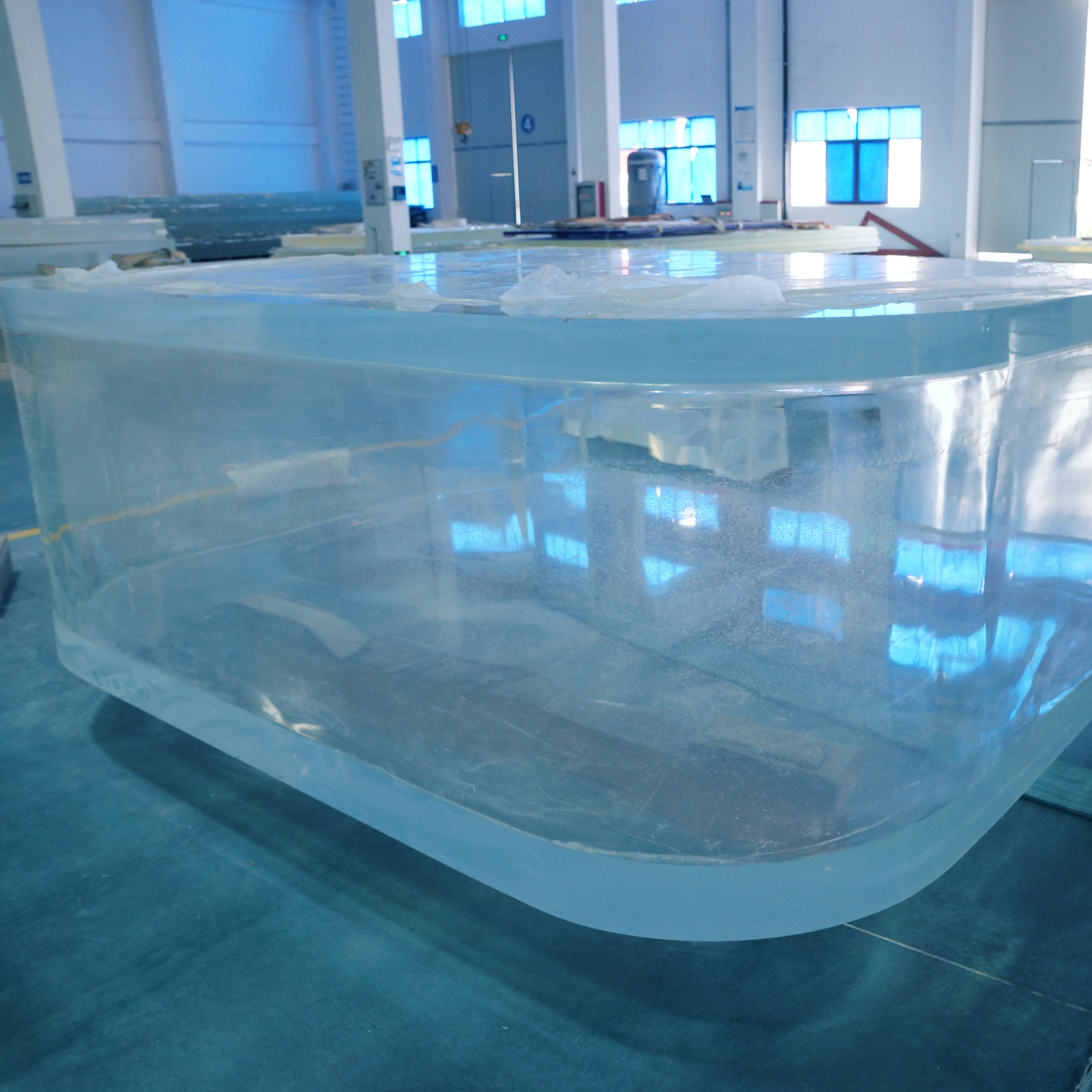 transparent acrylic Jellyfish tank aquarium