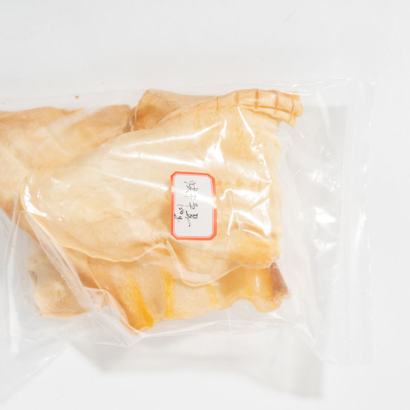 Healthy organic dried cow ears, natural dog chewable pet food, 100% natural food