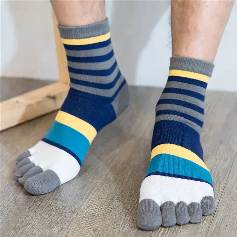 5 pairs of mens five finger shoes and socks autumn and winter striped cotton tube warm and comfortable finger shoes 241126