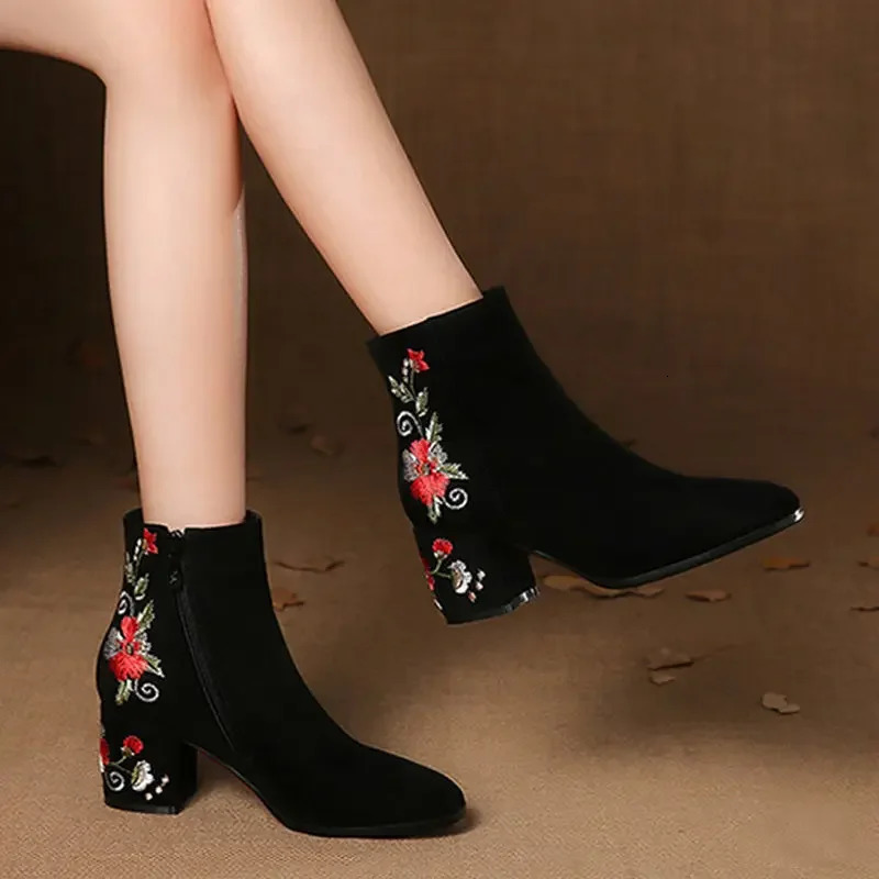Comemore Womens Ankle Boots Autumn Winter Warm Cotton Shoes Womens Suede Middle Heel Embroidered Middle Tube Boots Womens 40 241126