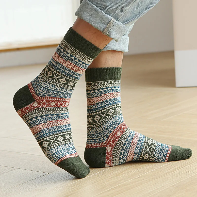 Japanese retro mens thick warm socks autumn and winter geometric style striped wool socks Scandinavian mens long socks 241126
