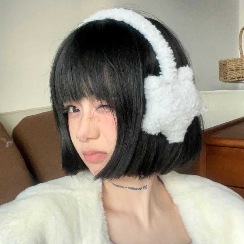 Y2K Womens Fluffy Cute Earrings for Autumn and Winter Cold Protection Plush Warm Earrings Fashion Edition Solid Color Irregular Earrings W241126