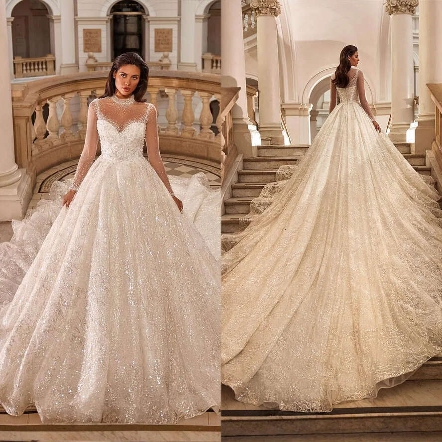 Exquisite Ball Gown Wedding Dress Beaded Appliques Sweetheart Strapless Bride Gowns With Jacket Sleeveless Tulle Bridal Dresses