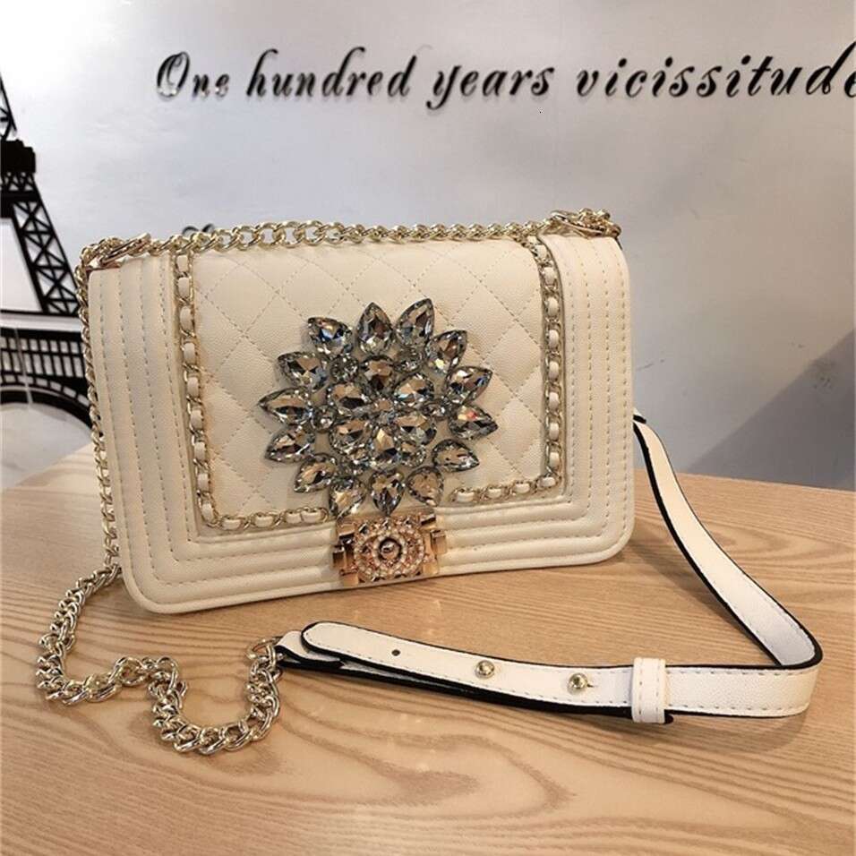 Water 2023 New Fashion Trend Small Fragrant Style Grid Chain Western Women's Diamond Inlaid Shoulder Cross Bag
