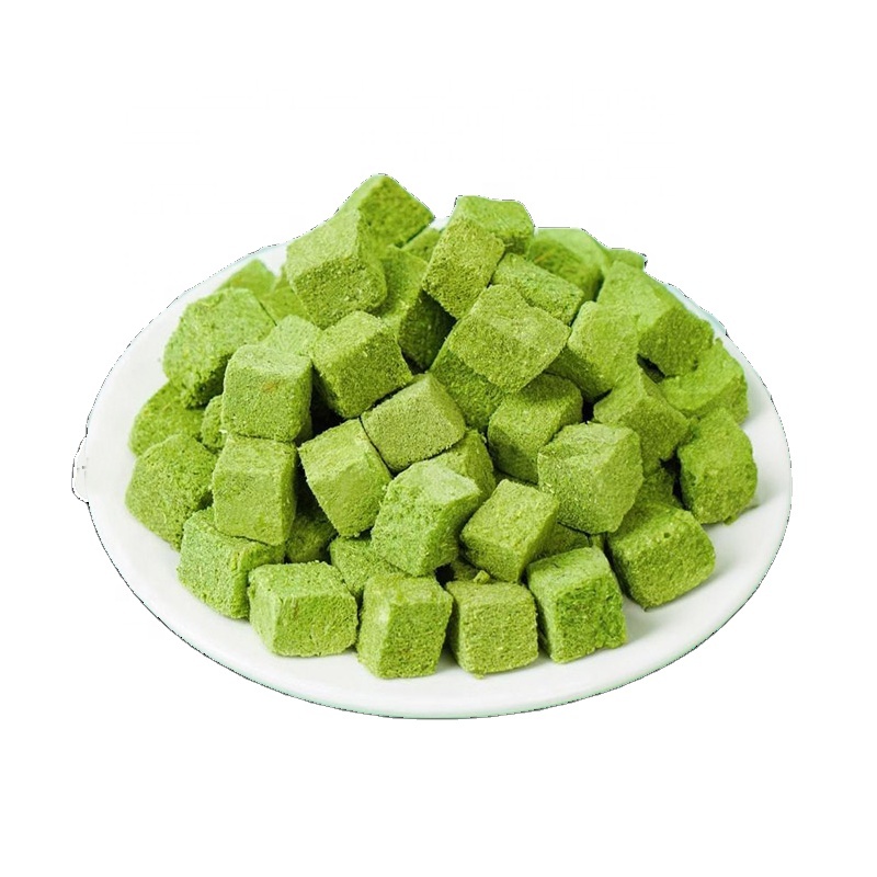 green food cat grass treats freeze dried cat claw snacks 100% safe chicken mixed fruit vegetables