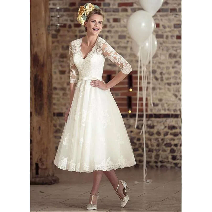 Vintage V Neck 3/4 Long Sleeves Lace A E Dresses 2020 Tulle Applique Tea Length Short Bridal Wedding Gowns Bm1650