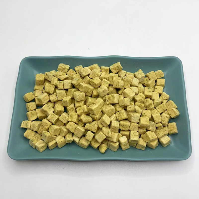 Freeze dried dog snacks Diced beef with pumpkin Wholesale Pet freeze-dried snacks dog food cat Treats Freeze dried vegetables