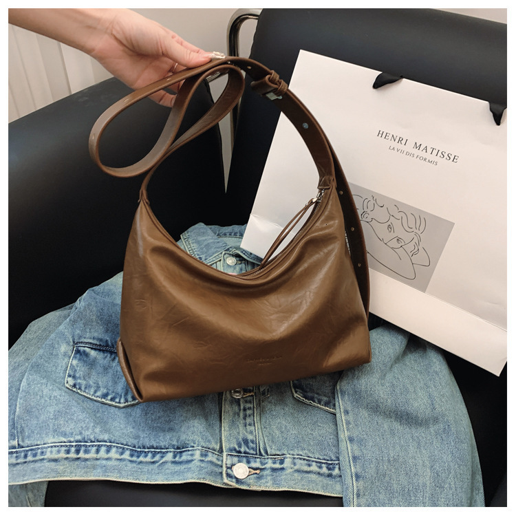 Large Capacity For Bags Handbags Women Autumn And Winter, New Niche Single Shoulder Crossbody Bag, Commuting Dumpling Bag Designer