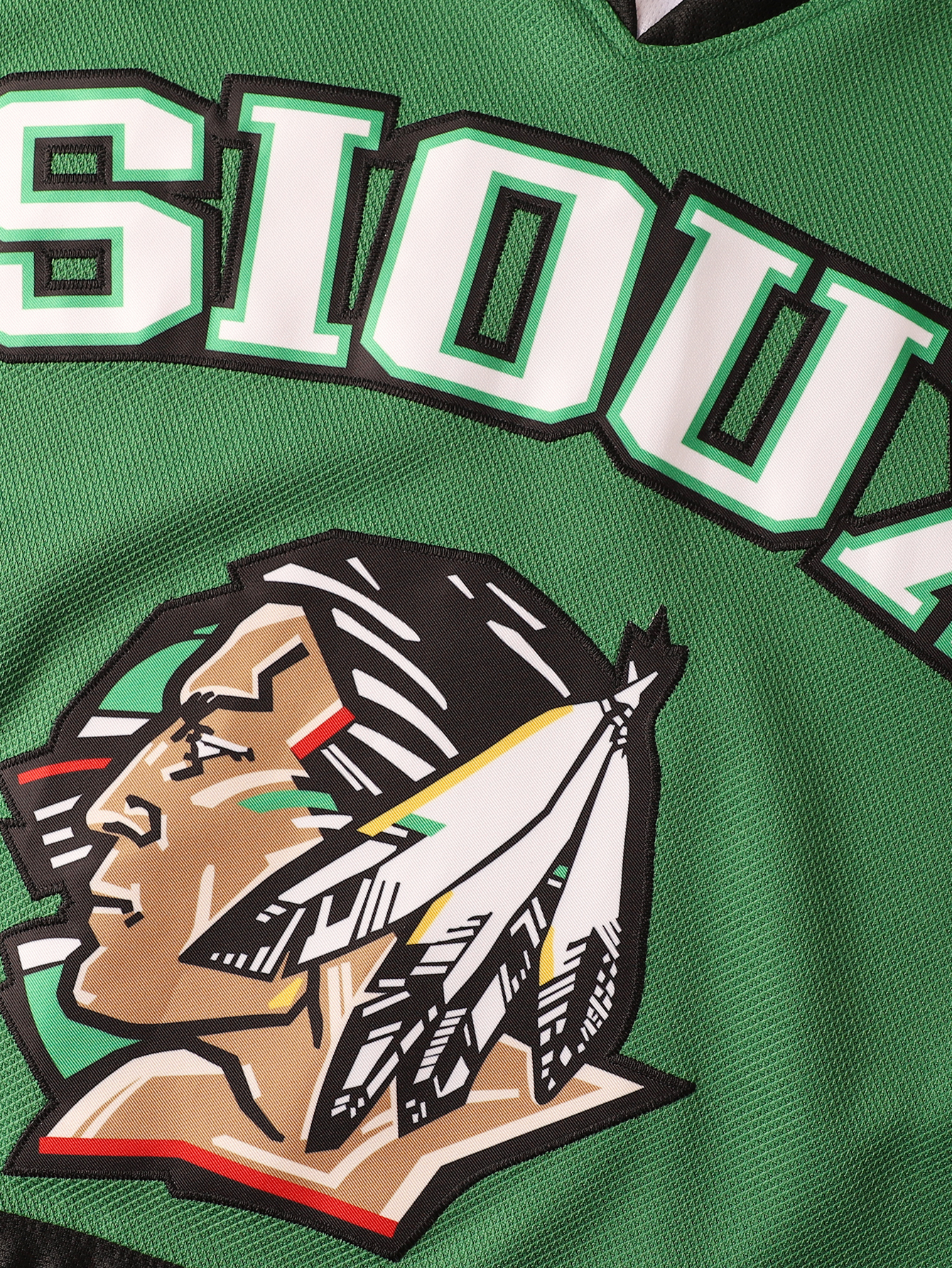 Men #11 PARISE NORTH Fighting Home DAKOTA College Hockey Jersey Embroidered Polyester Ice Hockey Jersey Green Size S-XXXL IN STOCK