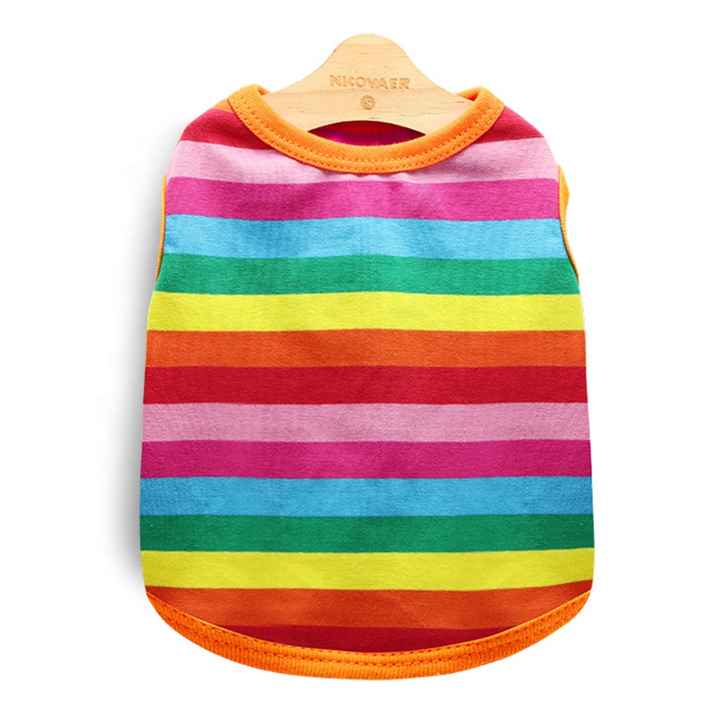 Luxury Rainbow Stripe Printed T-Shirt Sweet Cotton Pet Apparel for Dogs and Cats XS S XL Sizes for Spring Winter Seasons
