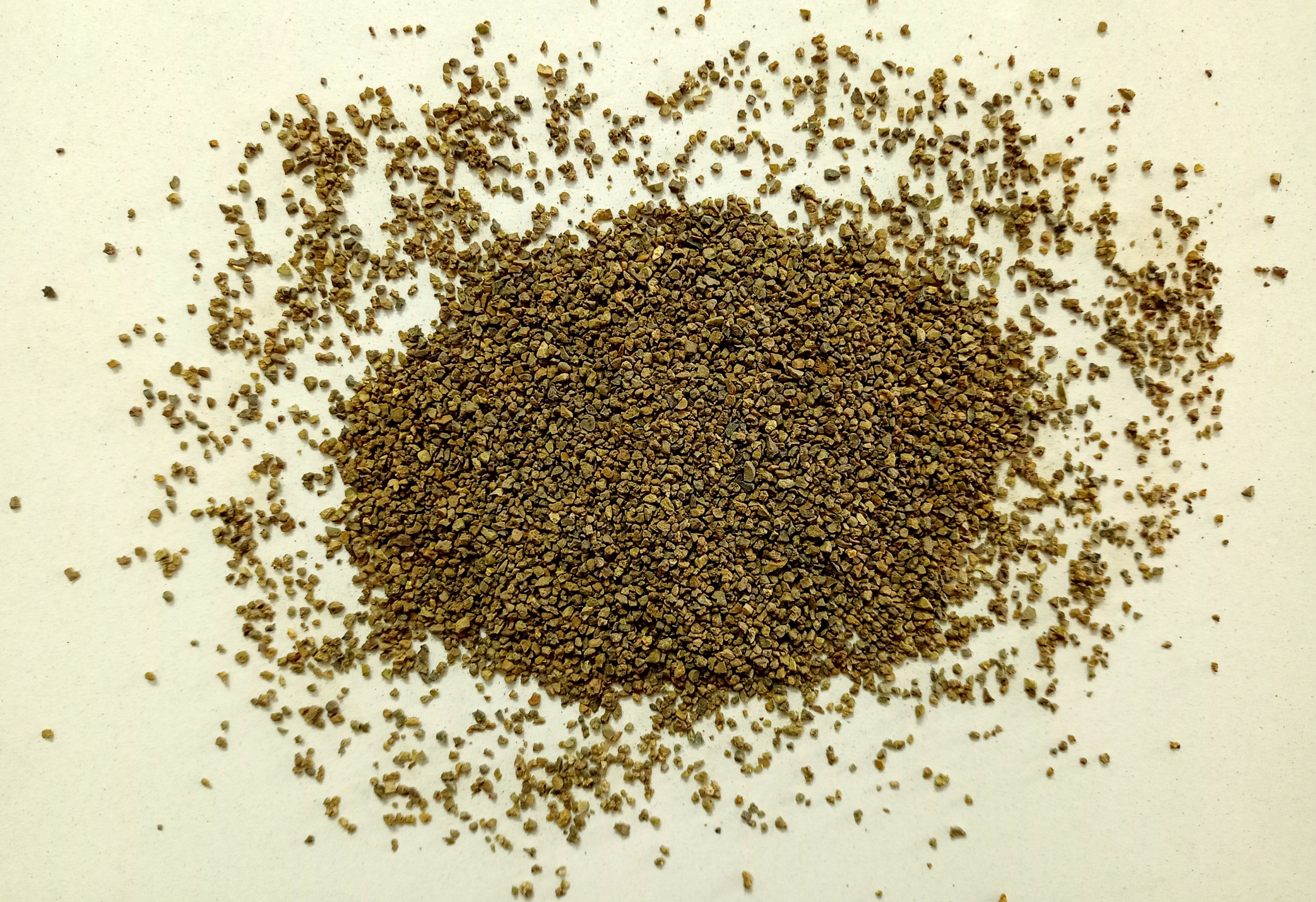 Hygienic bentonite yellow cat litter Pet Products Granular clamping price per ton in India FERTILIZER SPECIAL bentonite powder