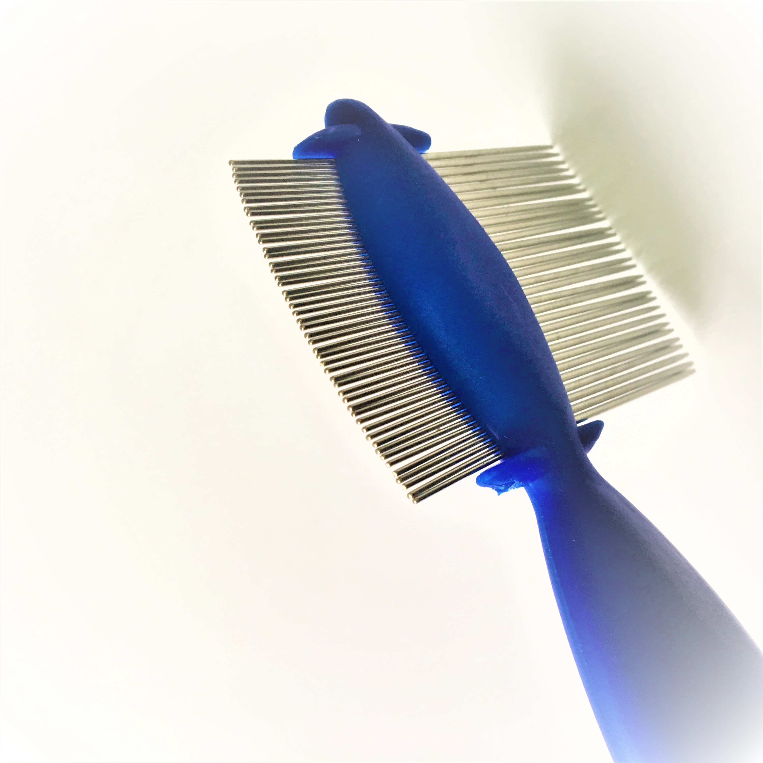 Easy-Use Small 2-Sided Pet Cat Anti Lice Nit Louse Flea Removal Advertising V Close Teeth Comb Remover With Custom Logo For Kids