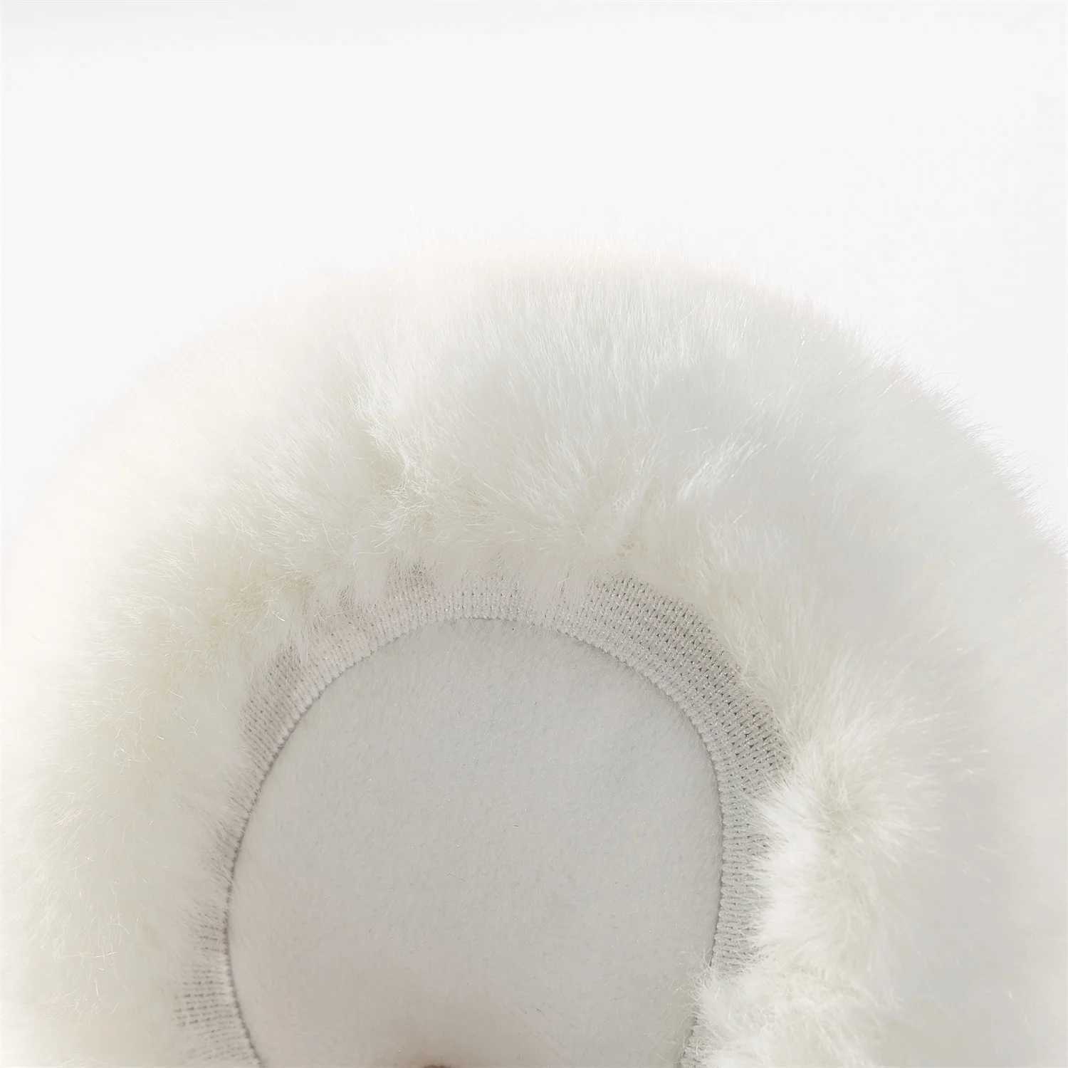 Anjj Classic White Earmuffs Winter Fashion Plush Warm Windproof Ear Muffs Imitation Rabbit Fur Man Woman AccoriesXJ241126