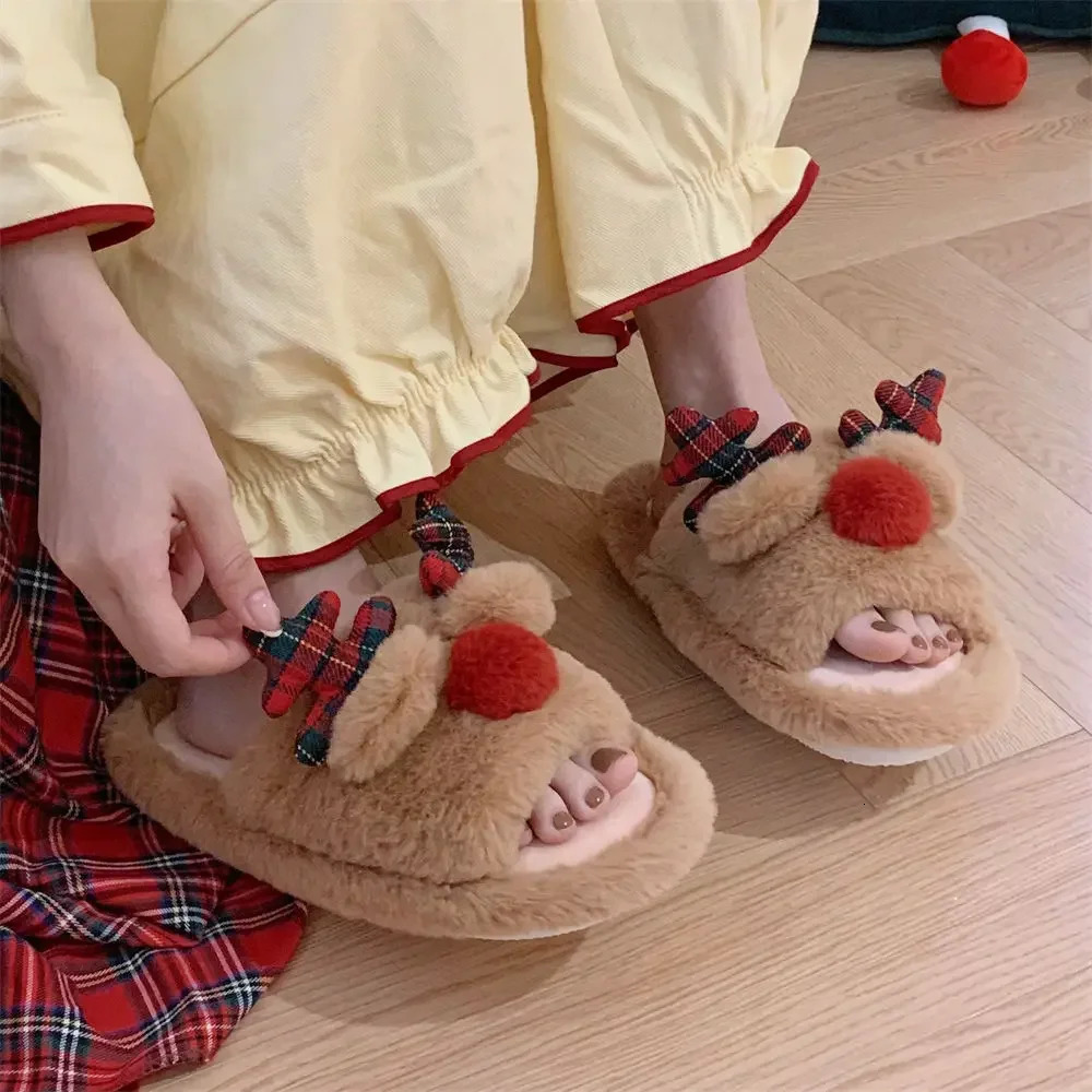 Winter girls cotton warm plush fur non-slip Christmas slippers antlers outdoor breathable sole soft home shoes 241126