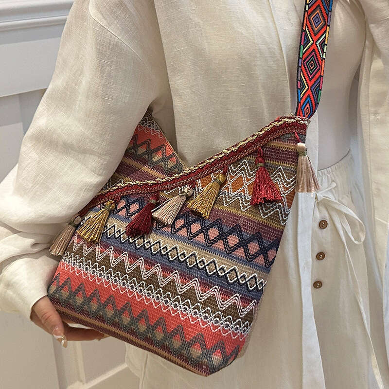 Advanced ethnic style handbag 2024 new commuter tote Instagram large capacity single shoulder crossbody bag for women