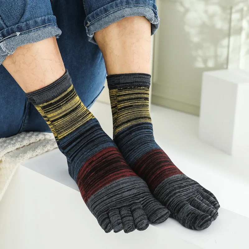 5 pairs of mens retro five finger socks with Japanese style colorful thick cotton spring warmth Harajuku 5-finger socks EU44 241126