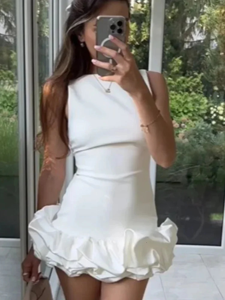Fashion Solid Ruffled Hem Sleeveless Bodycon Short Dress Women Elegant Oneck Slim Mini Dresses Summer Sexy Lady Party Vestidos 241112