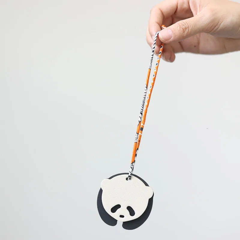 Pendant For Bags Genuine Leather Cute Key chain With Fine Ribbon Exqusite Small Gift Versatile Charm Decorations Accessories 241125