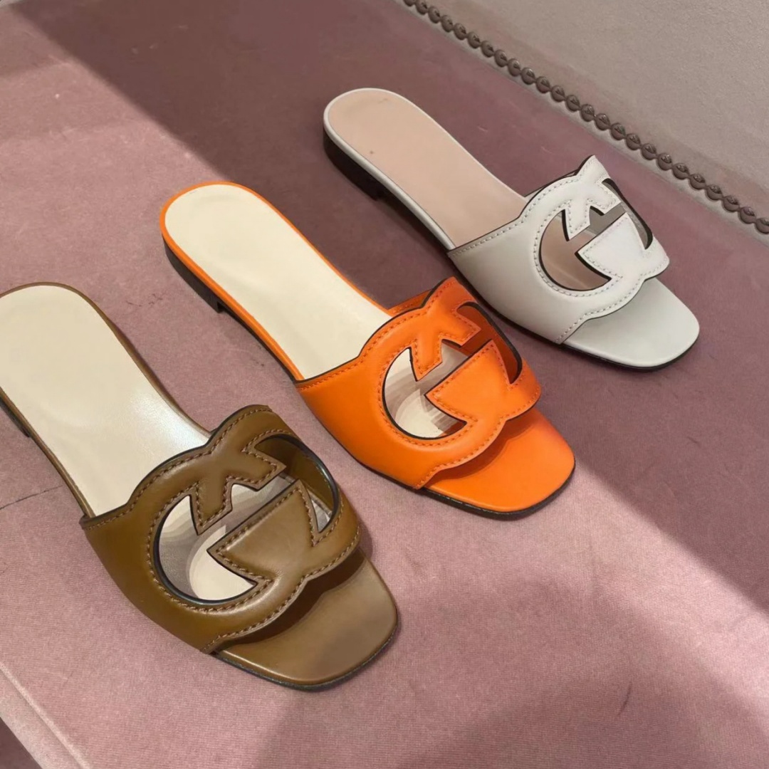 Designer Women's Slippers Brand Sandals Flat Heels Fashionable Versatile Leather Casual Comfortable Sizes 35-44