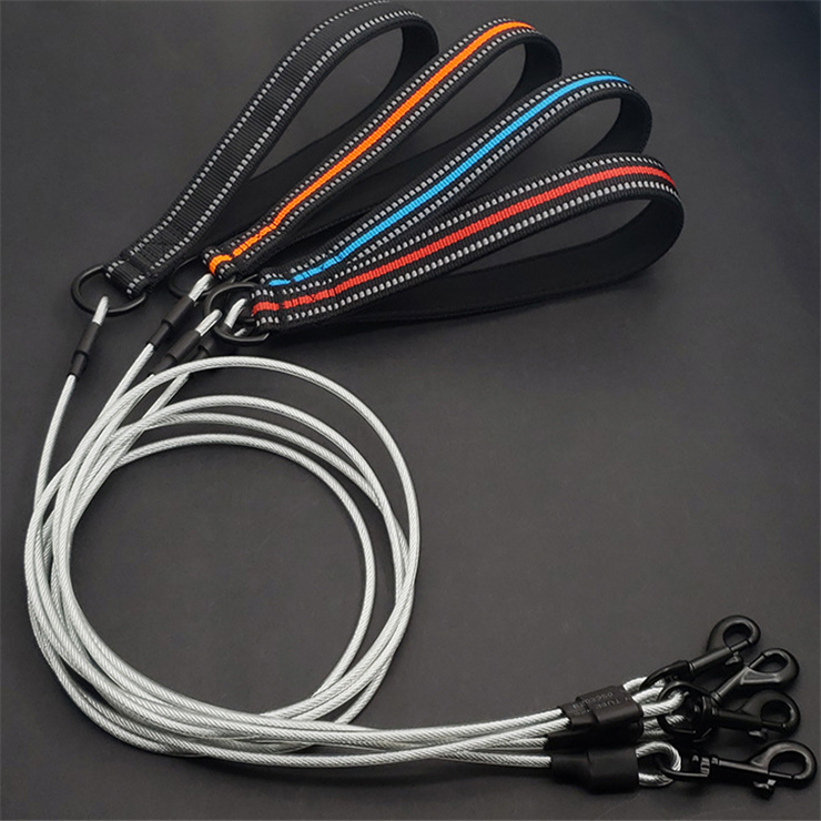 Comfortable Reflective Soft Padded Handle Chain Dog Leash Anti Chew Proof Metal Pet Leash for Medium Large Dogs