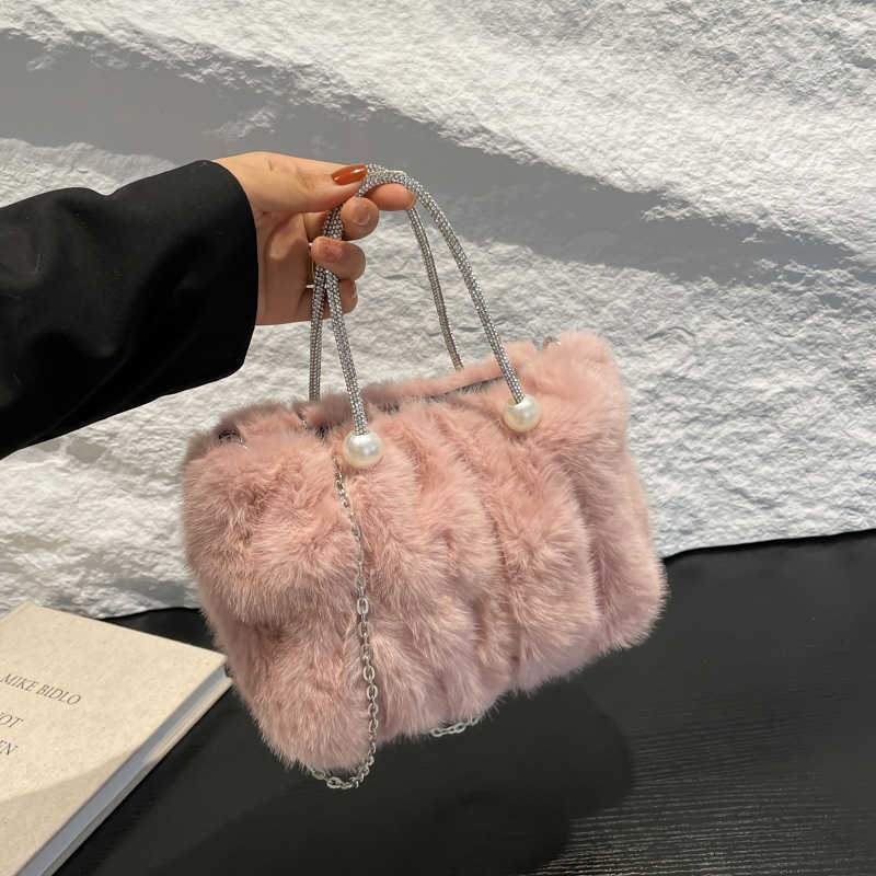 Bag Girl 2024 Winter New Fairy Hairy Bag Folded Cloud Bag Hairy Handheld Small Bag Crossbody Bag 241126