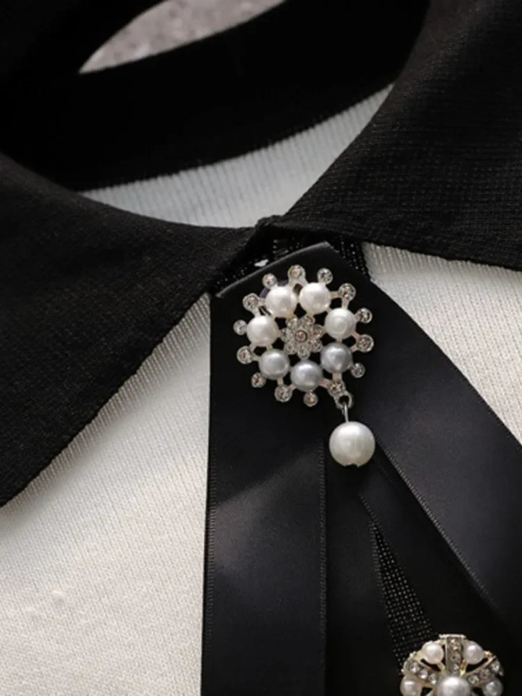 Small perfume autumn winter knitting sweater womens bow button retro party mini dress elegant casual chic gown women 241125