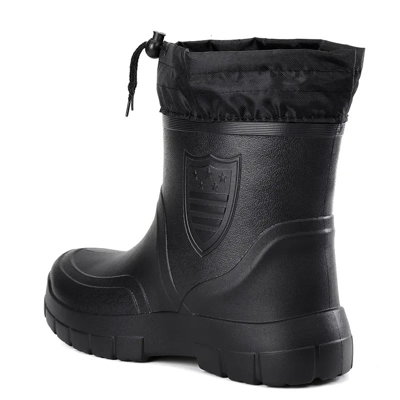 Winter Windproof Cotton Rain Boots Mens Warm Light Ankle Rain Boots Fashion Black Sliding Rain Shoes Mens Waterproof Work Boots 241126