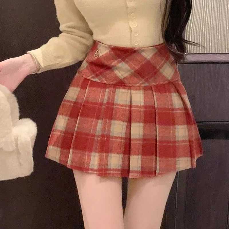 Skirts DPTOWN Winter Plaid Skirt Women Vintage Woolen Korea Dongdaemun 2023 Preppy Cute Sexy Check Pleated Mini Skirt School Y240420