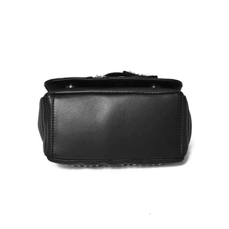 Designer Chain Women Clothing Shoulder Rivet Jacket Messenger Bag Ladies Leather Handbags Bolsa Feminina Bolsos Mujer