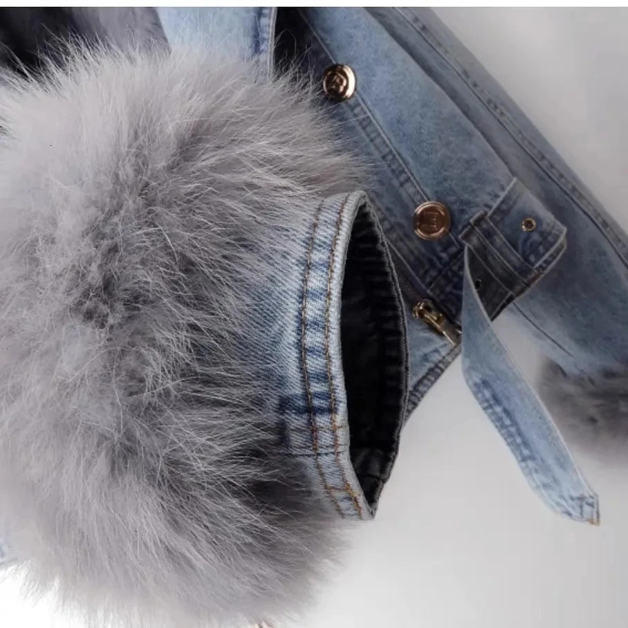 2024 Womens Artificial Fox Fur Collar Jeans Jacket Winter Jacket Womens Short Warm Park Rabbit Hair Lining Jacket Fashion Jacket 241125 - view 4