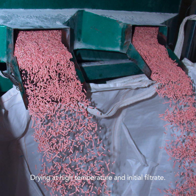 Easy to handle bulk tofu cat litter