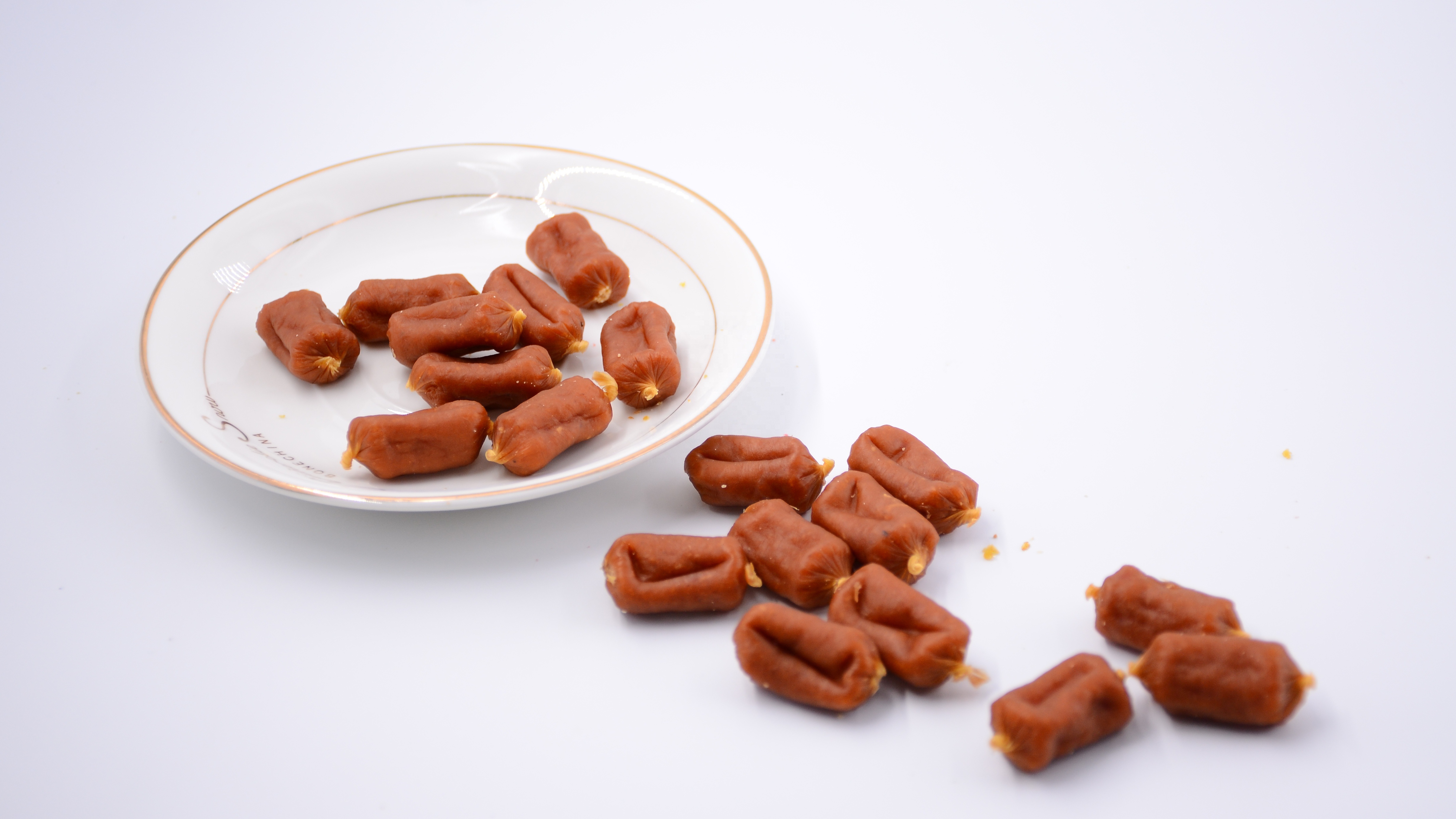 New Special duck fish cube dog food chicken yolk pet Treats natural dog snacks chicken sausage pet food