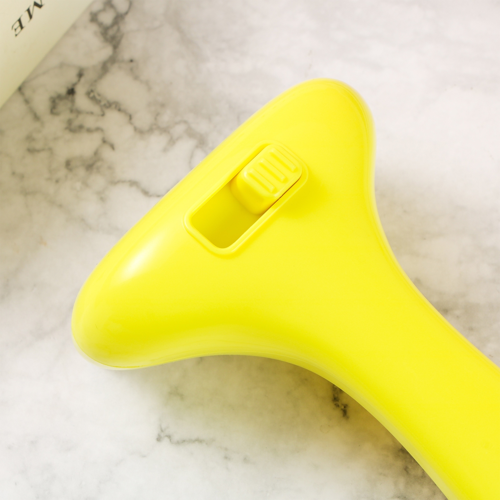 Pet self cleaning massage brush spray steam pet brush for dog cat removing hair