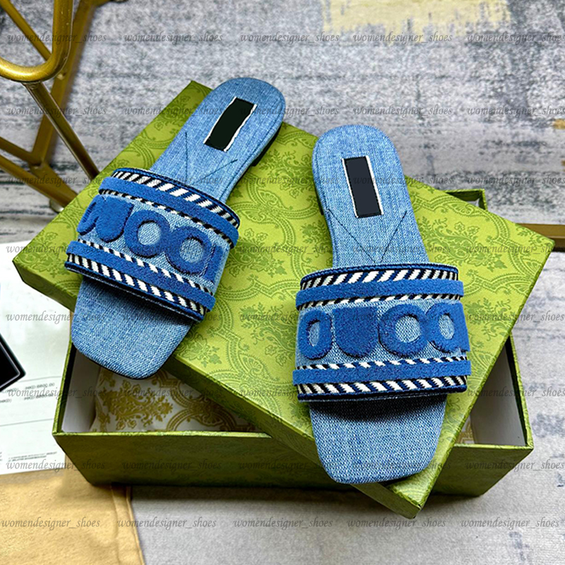 Designer Denim Slippers Womens Slides Interlocking Rubber Sandal Fashion Light Blue Double Letter Beach Sandale Classic Hollow Out Flat Sliders Shoe Size 35-41