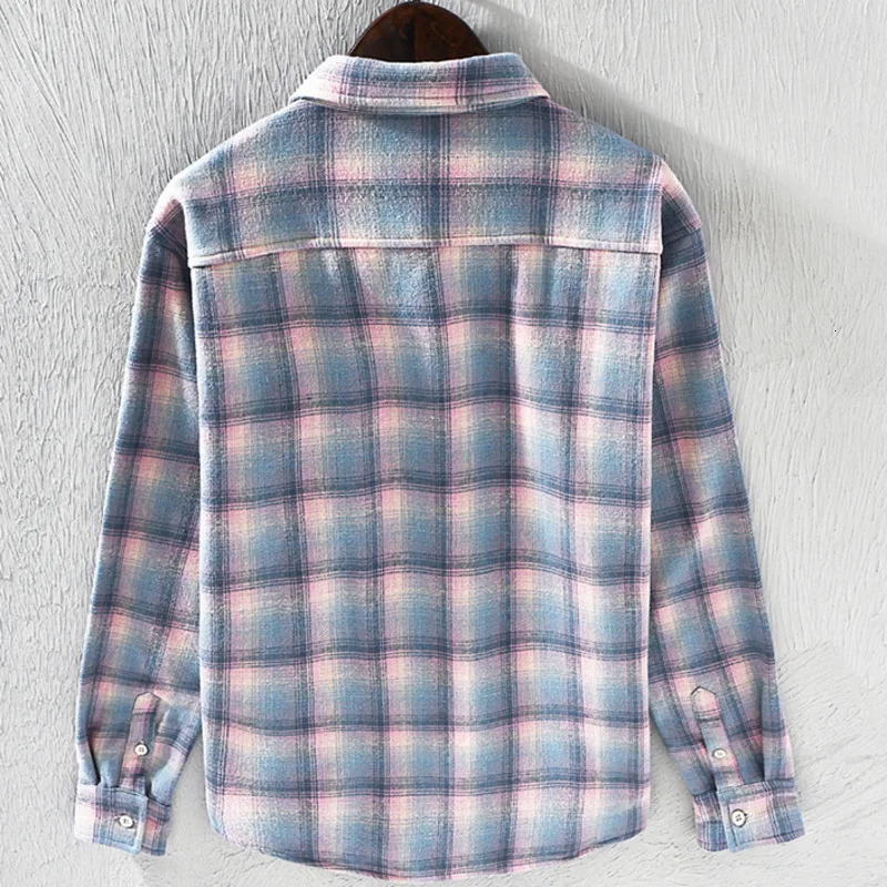 Mens button up long sleeved brushed plain casual shirt for autumn and winter single pocket thick wool Sherpa lining flannel shirt 241126