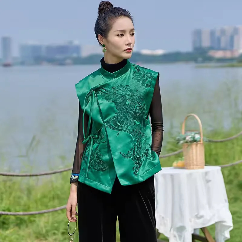 Vintage Chinese Style Outerwear Vest White CraneFlowers Embroidered Lacing Vests Spring And Summer Elegant Womens Clothing 241121