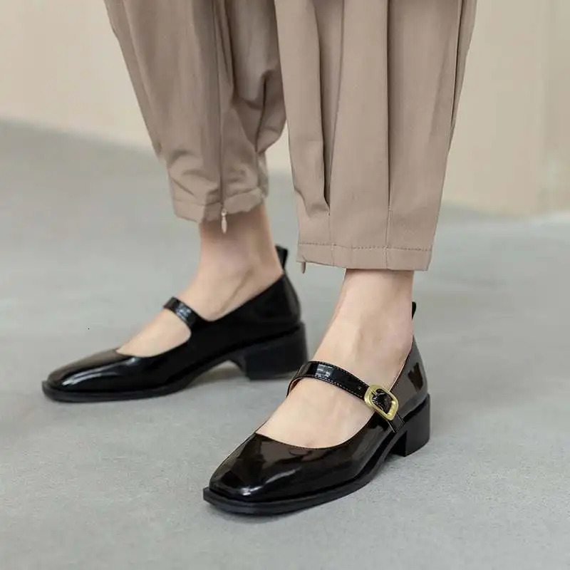 Krazing Pot 2024 Genuine Leather Square Toe Med Heel Spring Shoes Mature Sweet Dating Buckle Strap Mary Janes Women Pumps L3f4 241126
