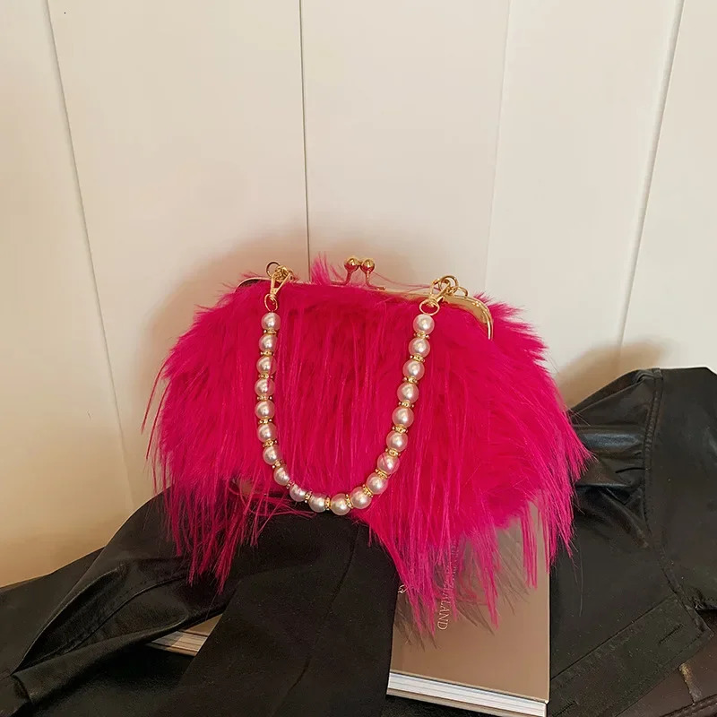 y Faux Fur Evening Bag For Women Winter Fluffy Plush Shoulder Crossbody Lady ner Shell Handbag Clutch 241125