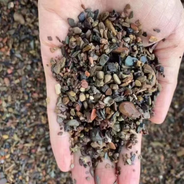 High quality natural river stones, pebbles, colored river stones for epoxy flooring, aquarium climbing pet tank landscaping