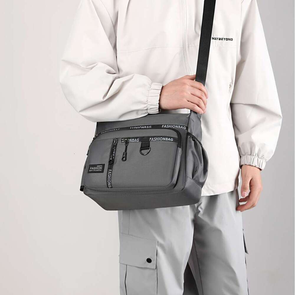 New Cross Bag for Men's Business Travel, Trendy Brand, Simple Single Shoulder Small Backpack 8645
