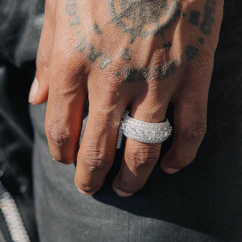 New Bling Round CZ Charm Ring Silver Color Iced Out Cubic Zirconia Finger Men Men Fashion Hip Hop Punk Jewelry