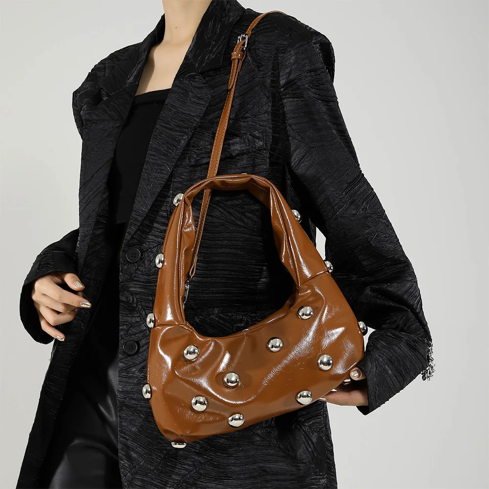 Women PU Rivet Shoulder Bag Trendy Underarm Solid Color Fashion Tote Handbag Punk Style Satchel Purse Outdoor Travel 241125